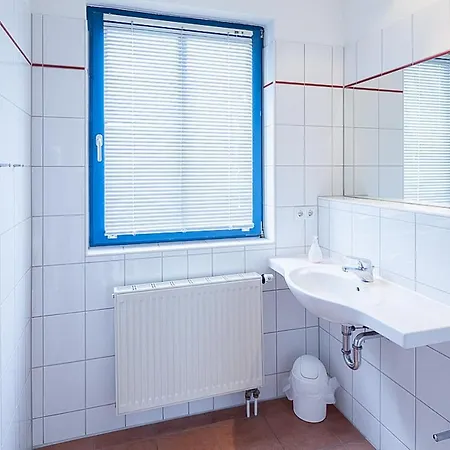 Apartmenthaus Bull 4 Kuehlungsborn