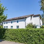 Apartmenthaus Bull 4 *