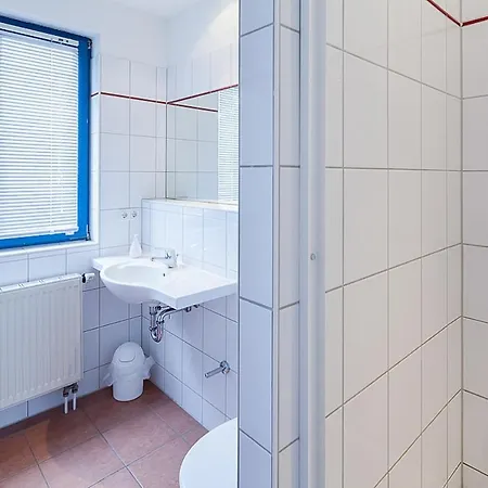 Apartmenthaus Bull 4 Kuehlungsborn